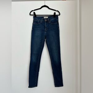 Madewell 9” Mid-Rise Skinny Jean, dark blue wash, size 26